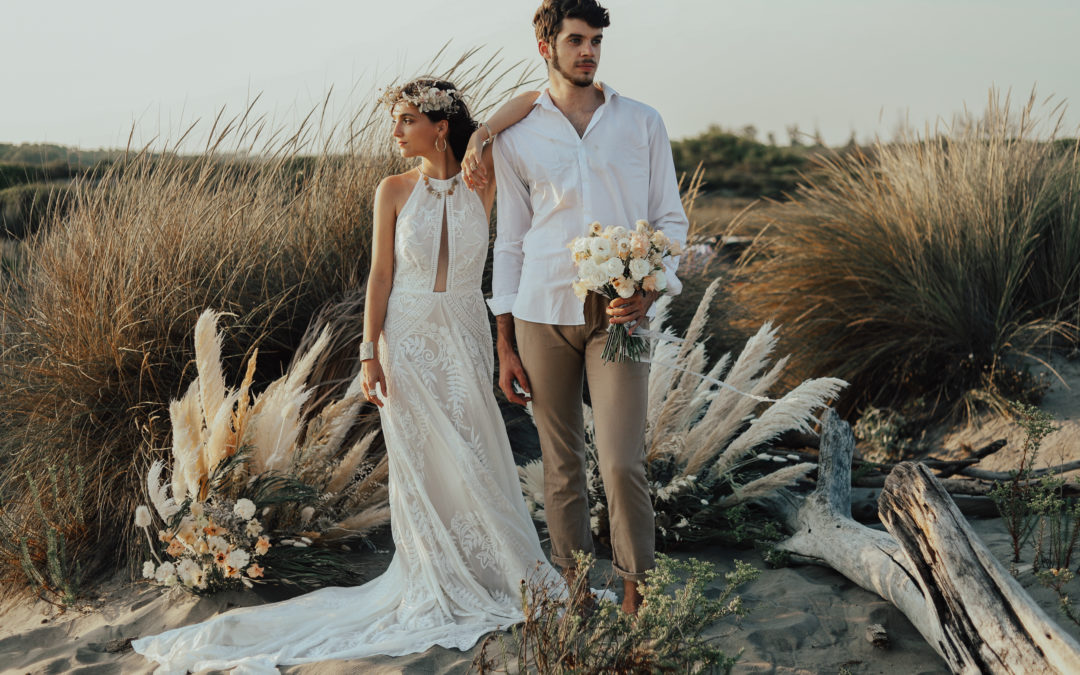Elopement et fleurs séchées au Domaine le Sauvage en Camargue ( Morgane + Ludo)